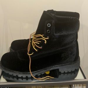 Off WHITE TIMBERLAND